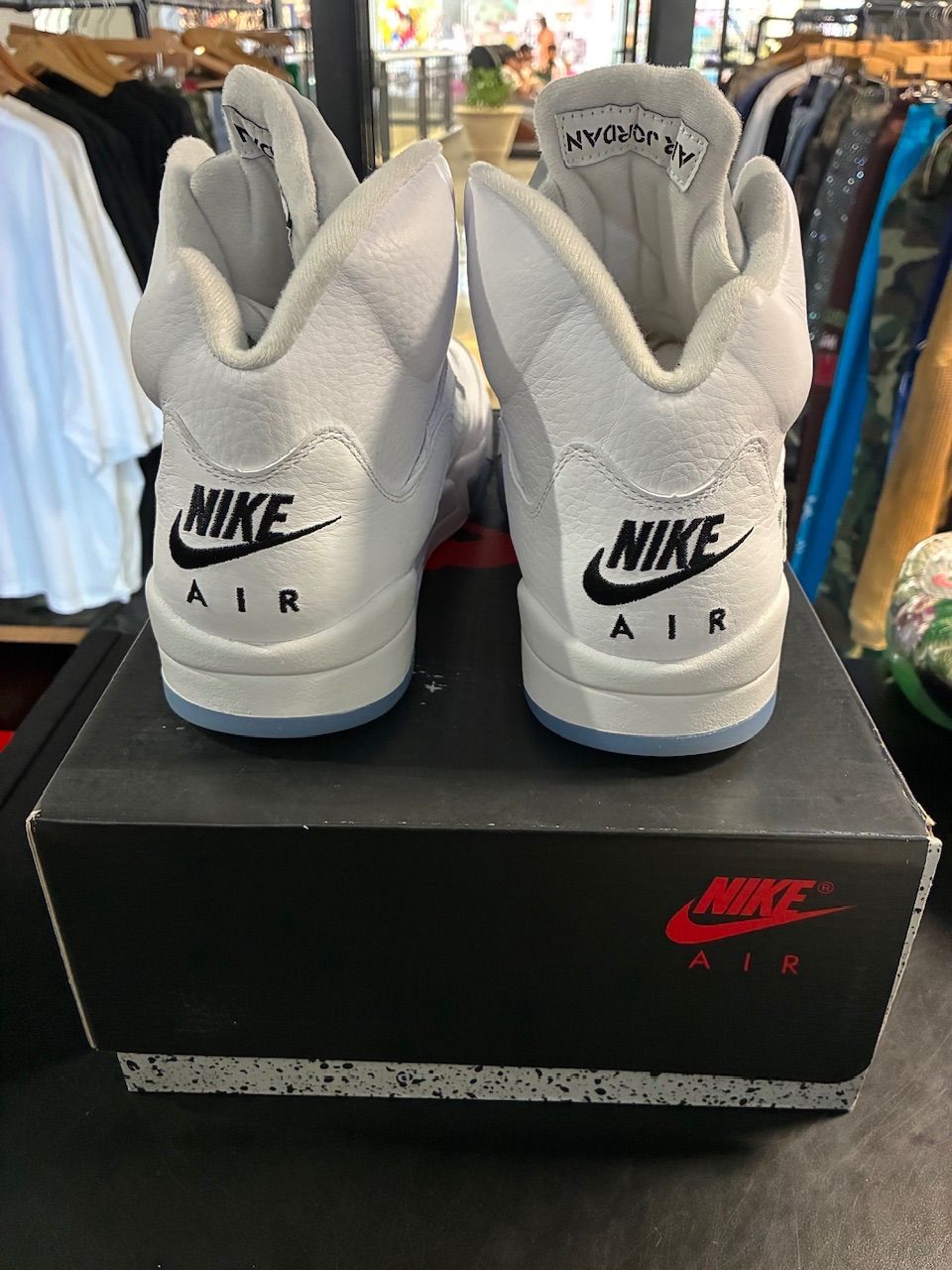 Jordan 5 Retro White Metallic (2026) - Used/Worn