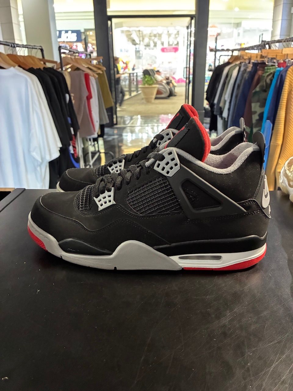 Jordan 4 Retro Bred (2019) - No Box/Used