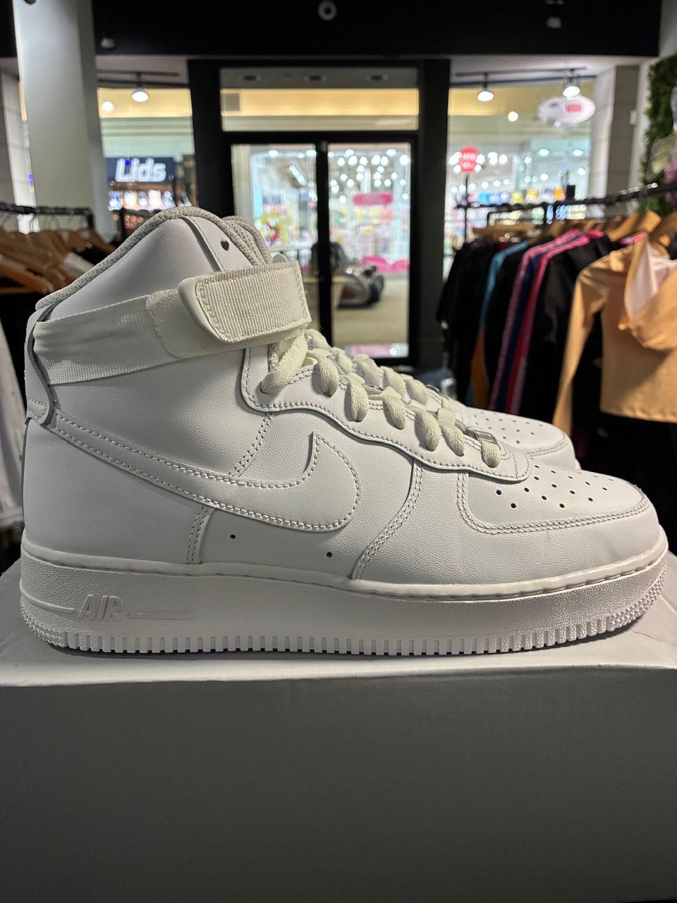 Nike Air Force 1 High White - Used/Worn