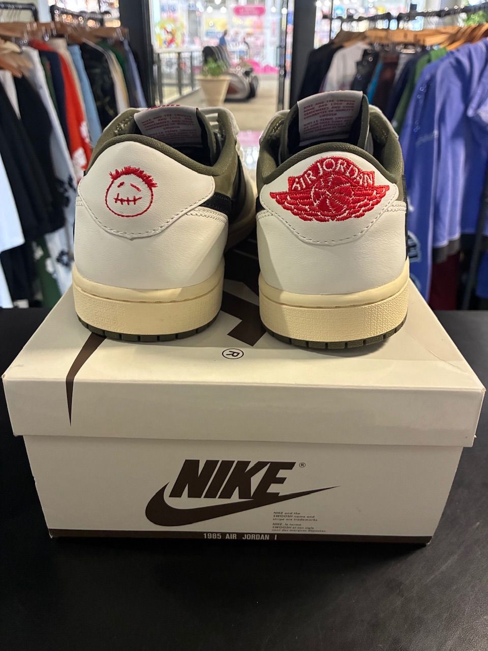 Jordan 1 Retro Low OG SP Travis Scott Medium Olive - Used/Worn