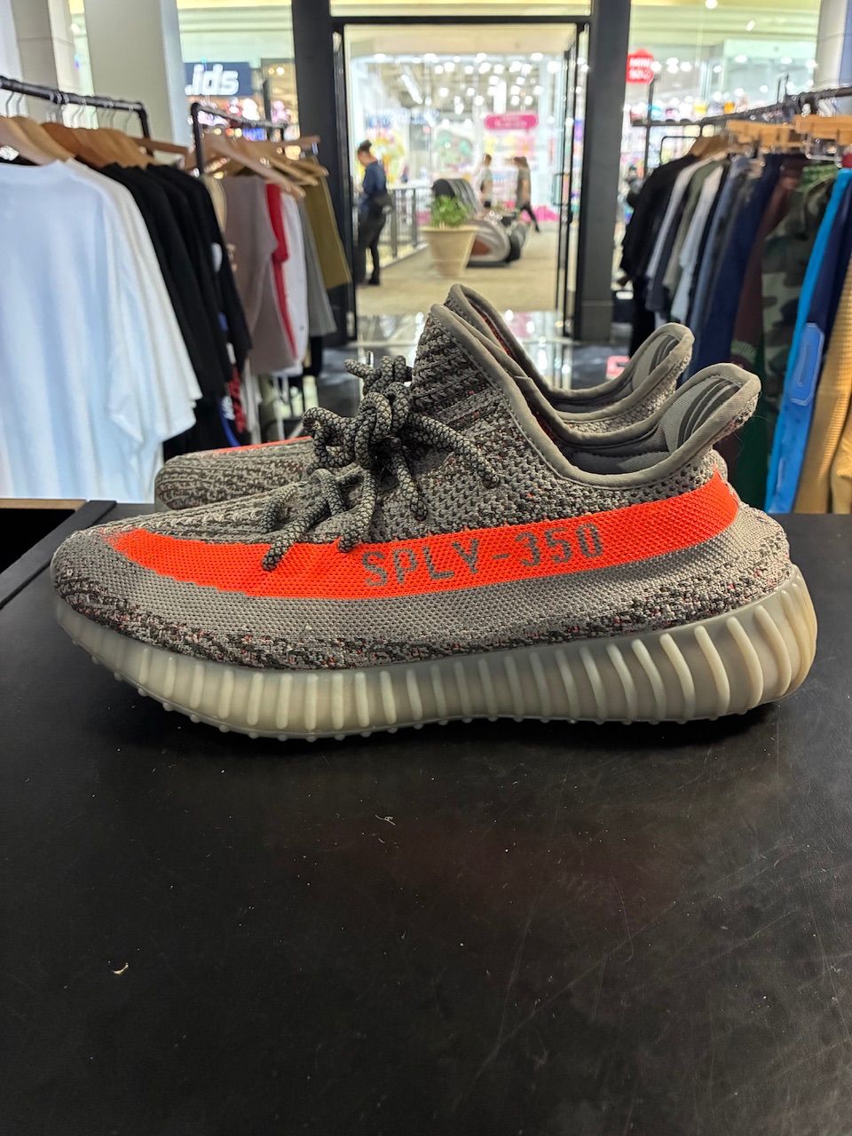 adidas Yeezy Boost 350 V2 Beluga Reflective - No Box/Used