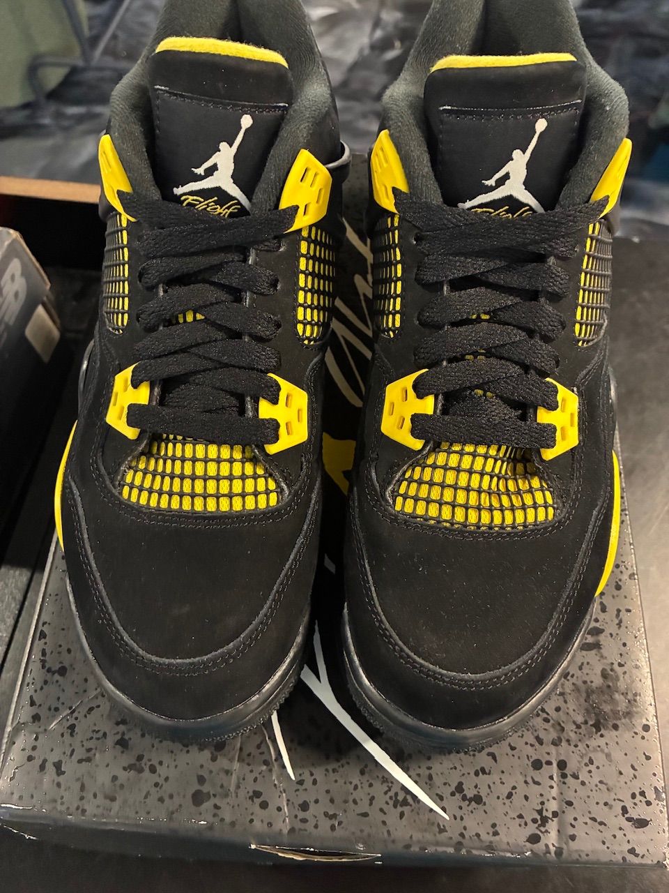 Jordan 4 Retro Thunder (2023) (GS) - Used/Worn
