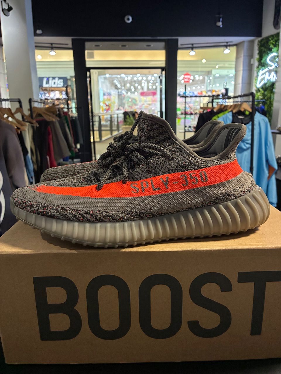 adidas Yeezy Boost 350 V2 Beluga Reflective - Used/Worn