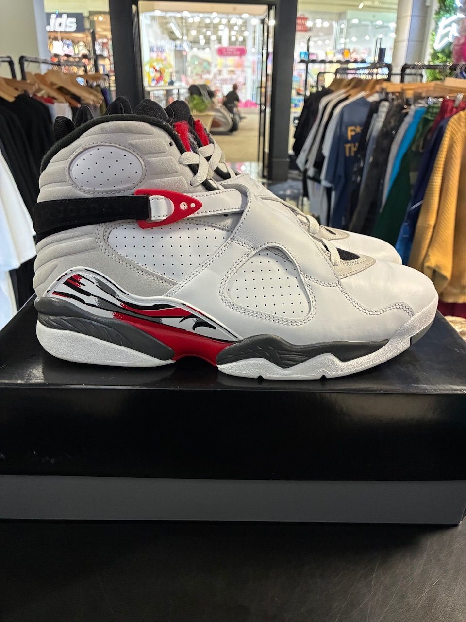 Jordan 8 Retro White True Red (2025) - Used/Worn
