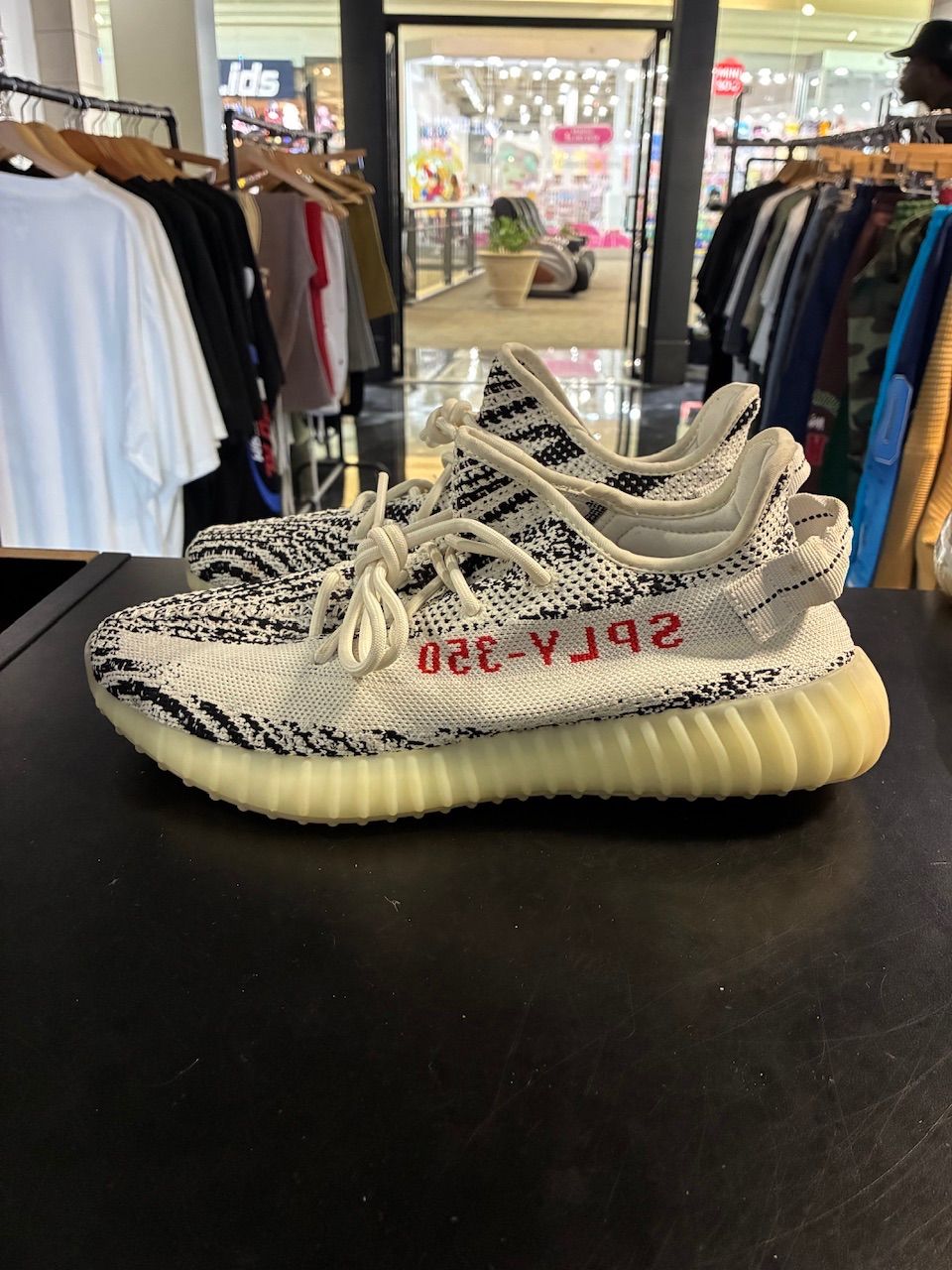 adidas Yeezy Boost 350 V2 Zebra - No Box/Used