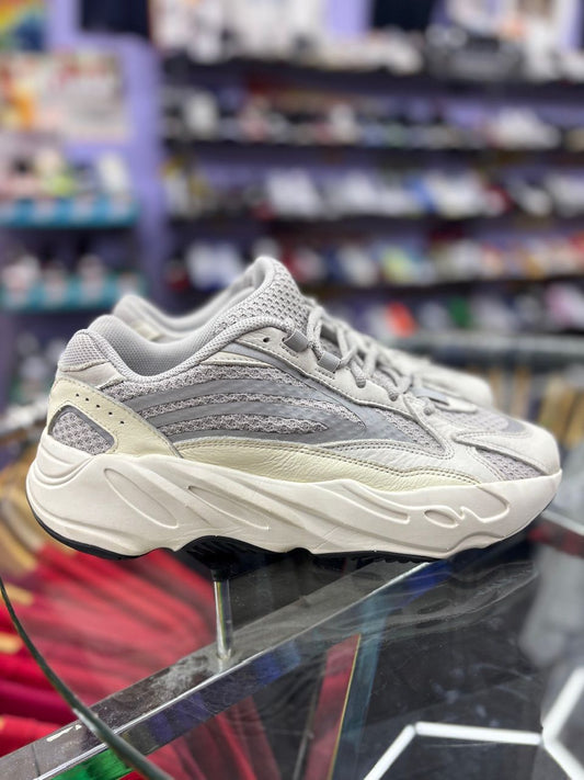 adidas Yeezy Boost 700 V2 Static - No Box/Used