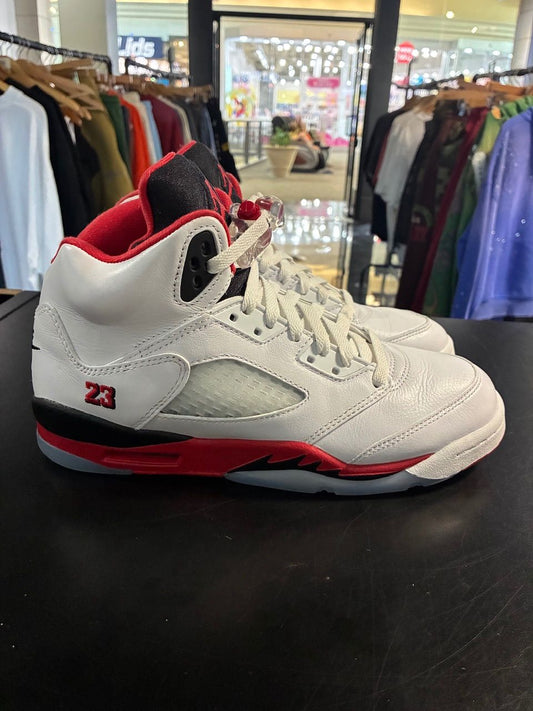 Jordan 5 Retro Fire Red Black Tongue (2025) (GS) - No Box/Used