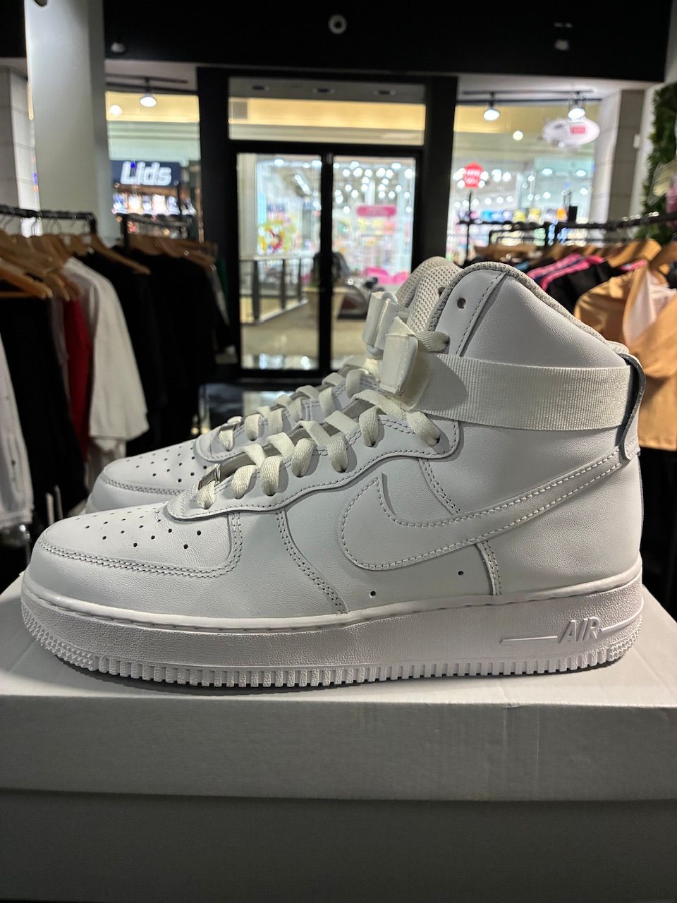 Nike Air Force 1 High White - Used/Worn