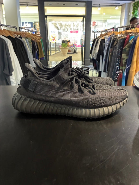 adidas Yeezy Boost 350 V2 Onyx (2022/2023) - No Box/Used