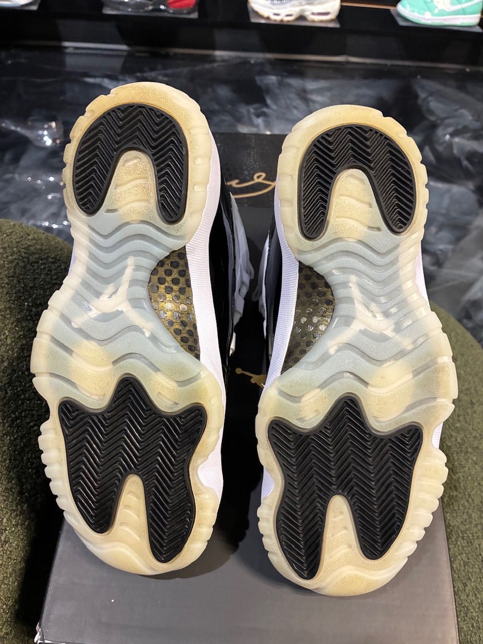 Jordan 11 Retro DMP Gratitude (2023) - Used/Worn