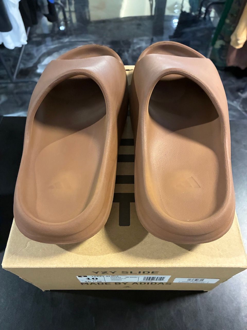 adidas Yeezy Slide Flax - Used/Worn