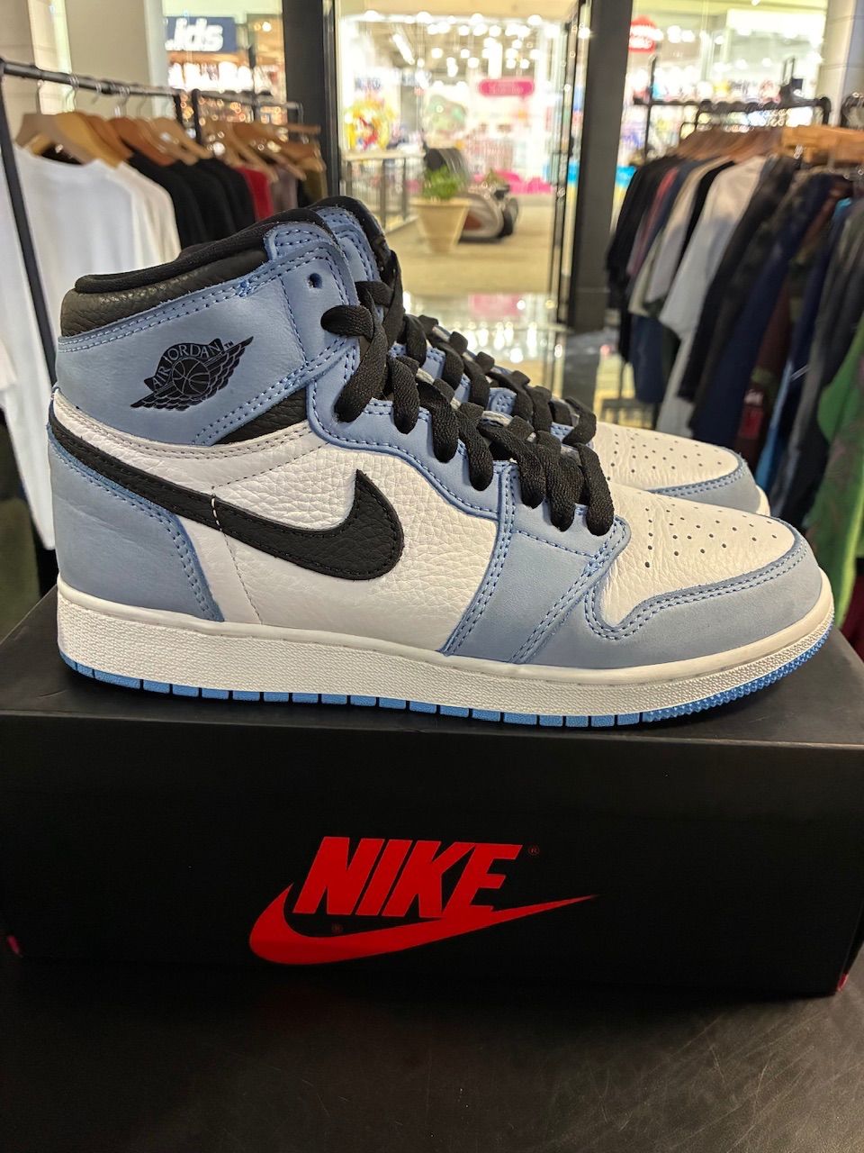 Jordan 1 Retro High OG University Blue (GS) - Used/Worn