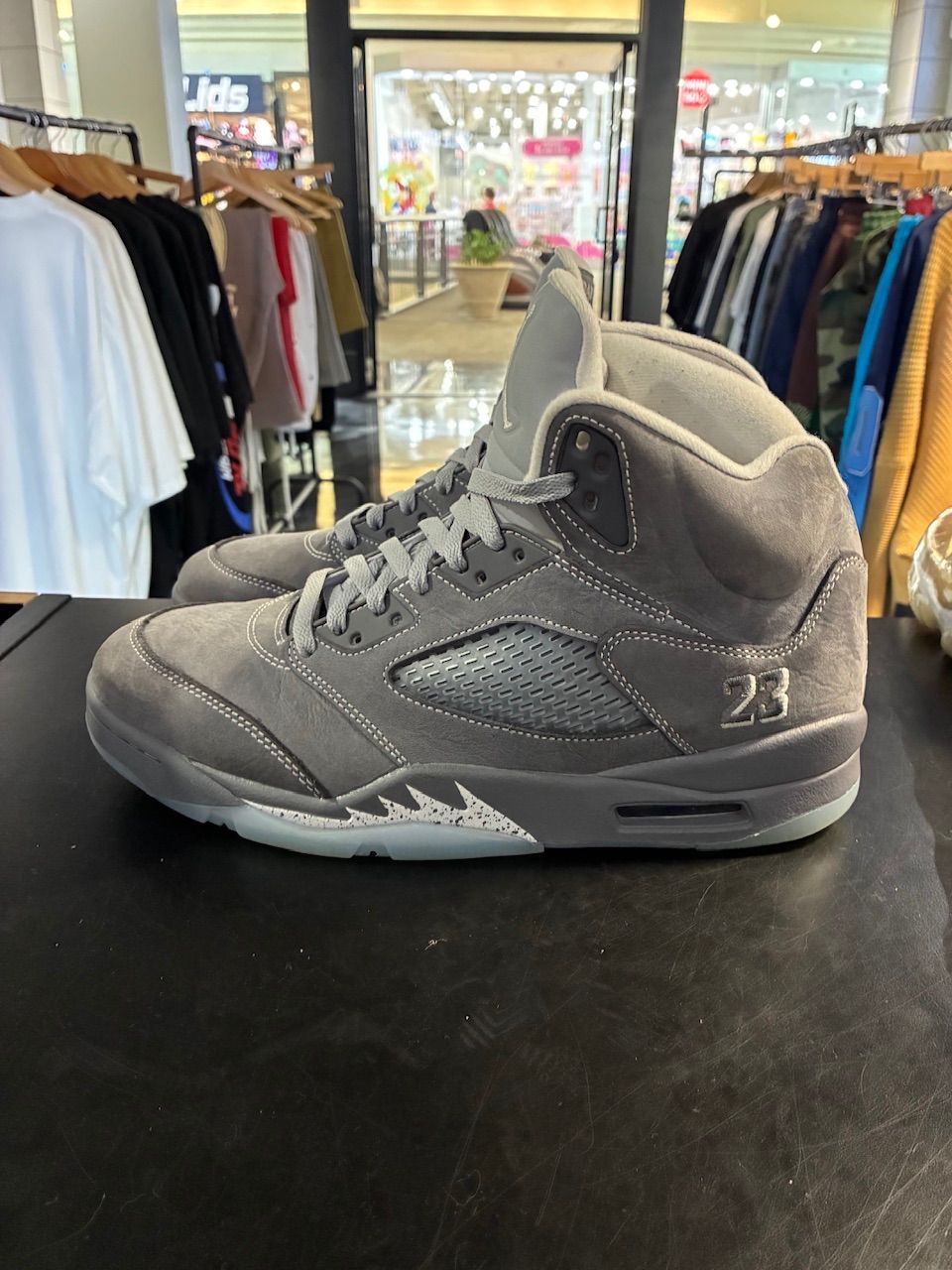 Jordan 5 Retro Wolf Grey (2026) - No Box/Used