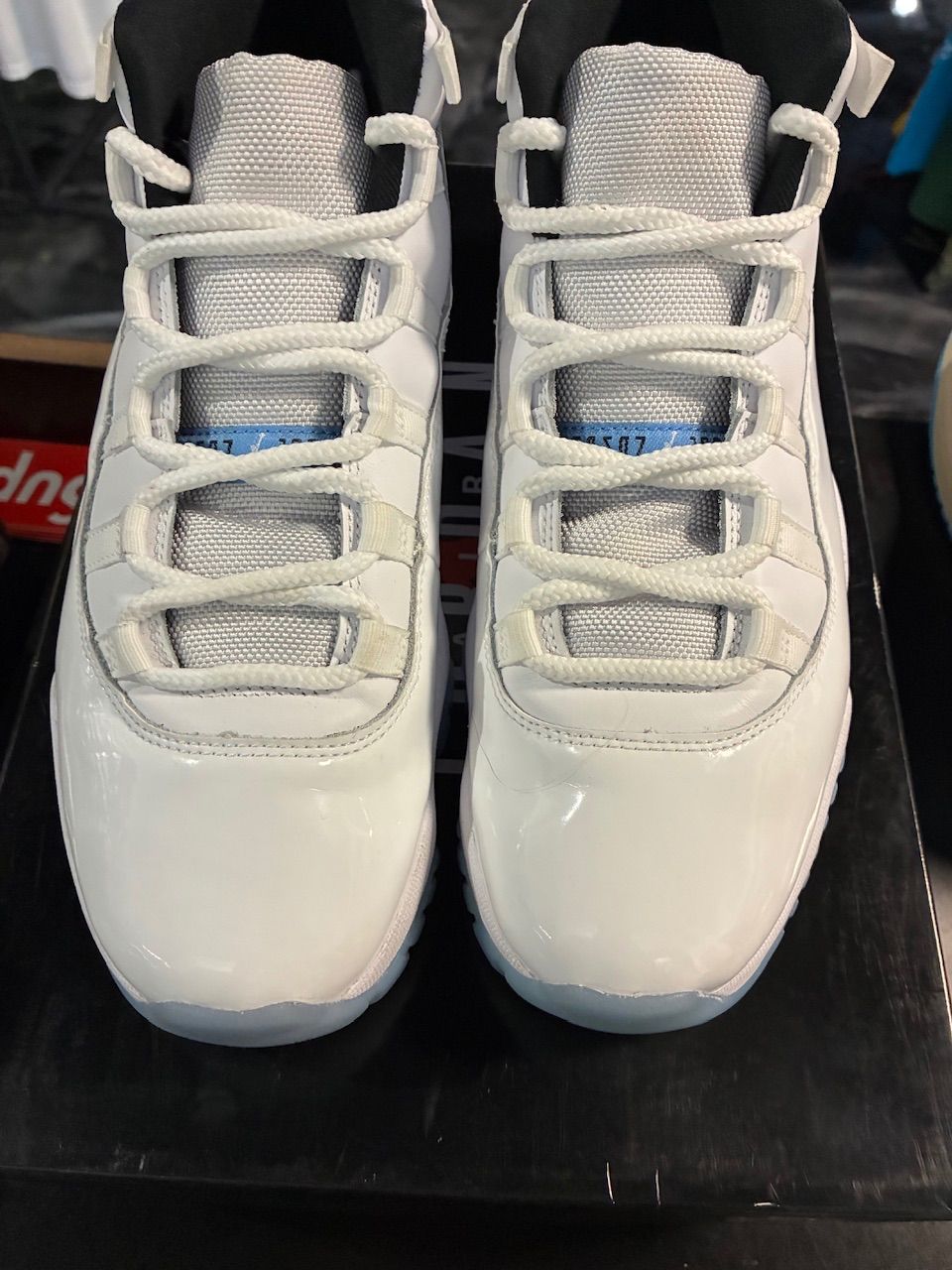 Jordan 11 Retro Legend Blue (2024) - Used/Worn