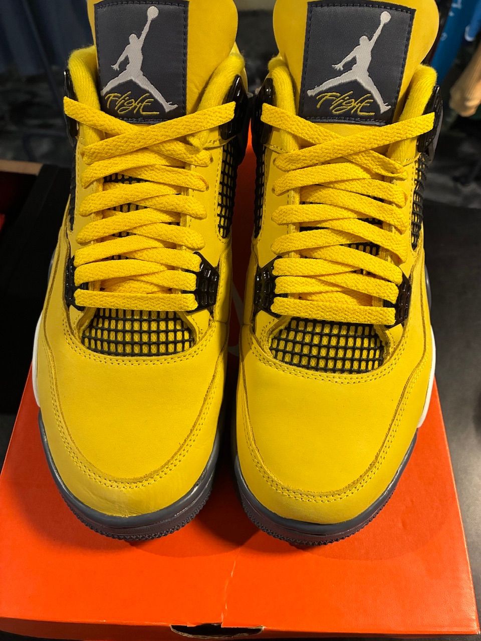 Jordan 4 Retro Lightning (2021) - Used/Rep Box