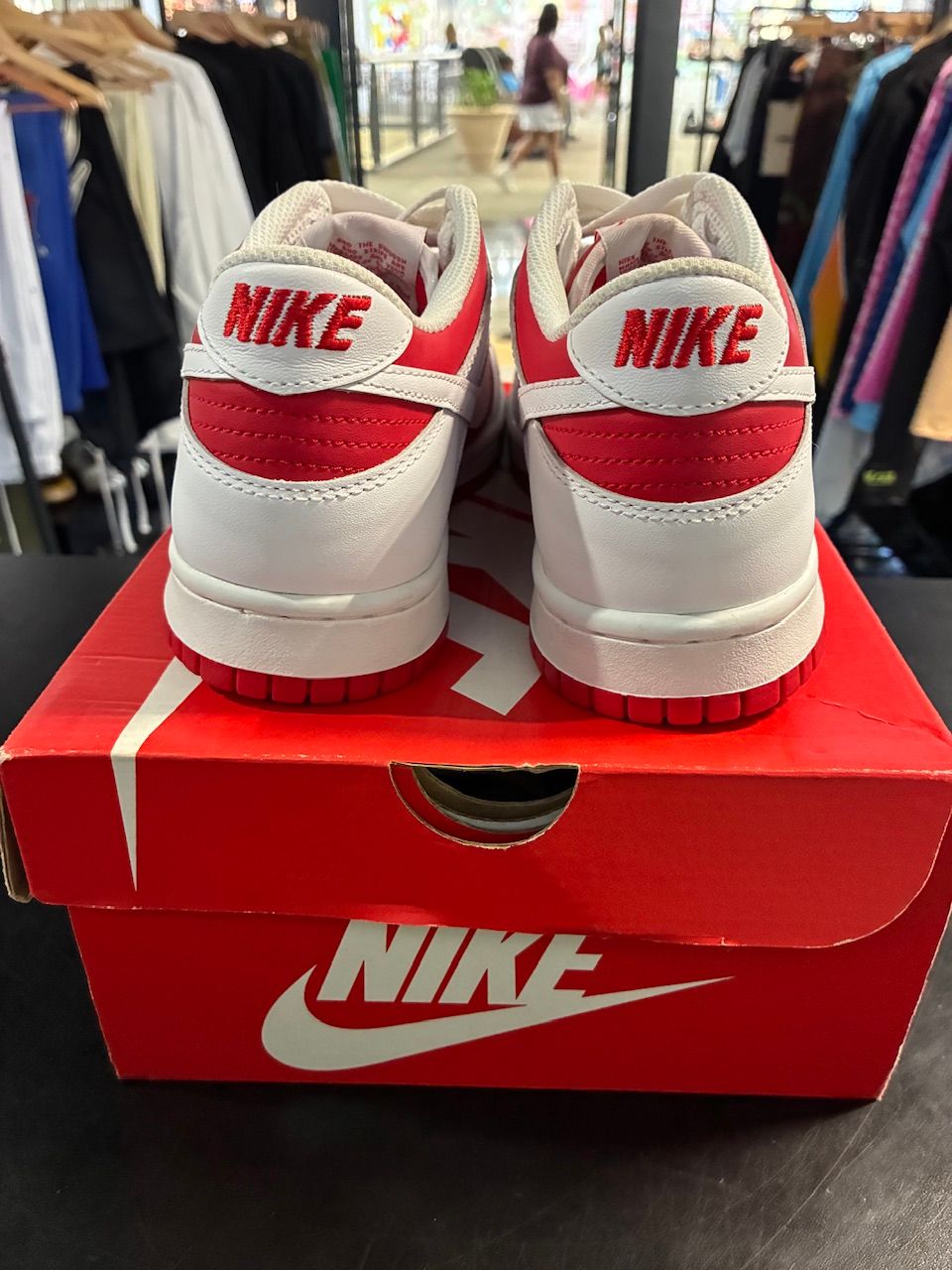 Nike Dunk Low Championship Red (GS) - Used/Worn