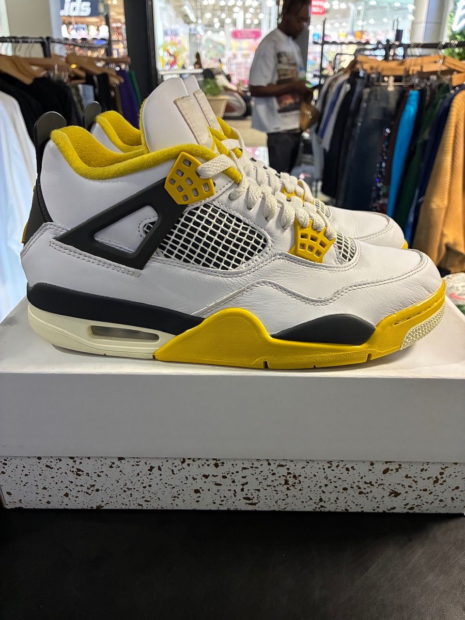 Jordan 4 Retro Vivid Sulfur (Women's) - Used/Worn