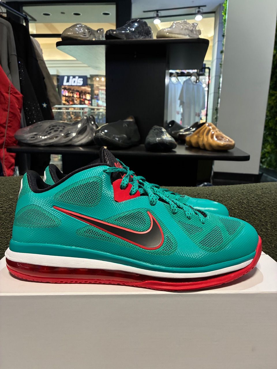 Nike LeBron 9 Low Reverse Liverpool - Used/Worn