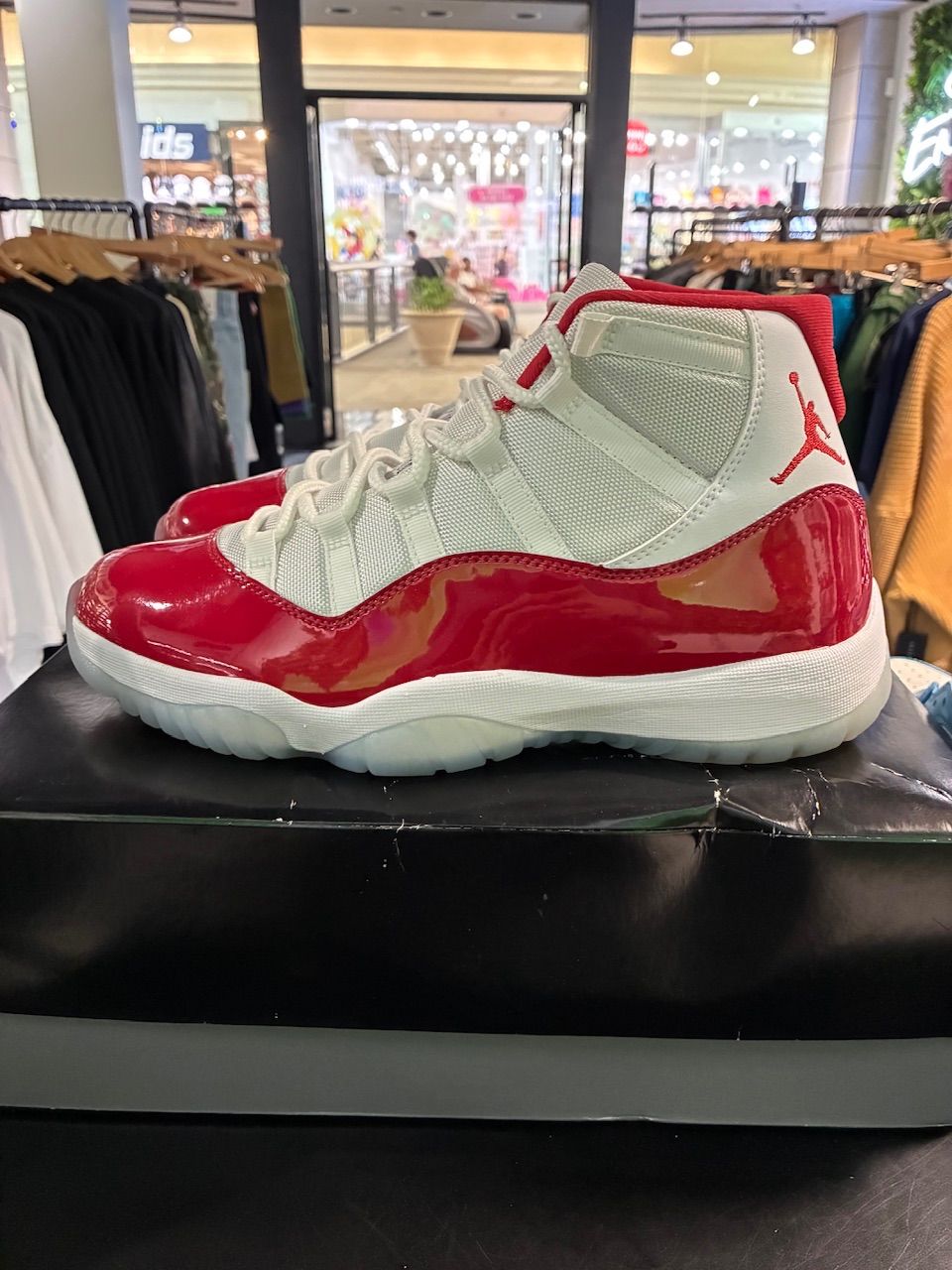 Jordan 11 Retro Cherry (2022) - New/Replacement Box