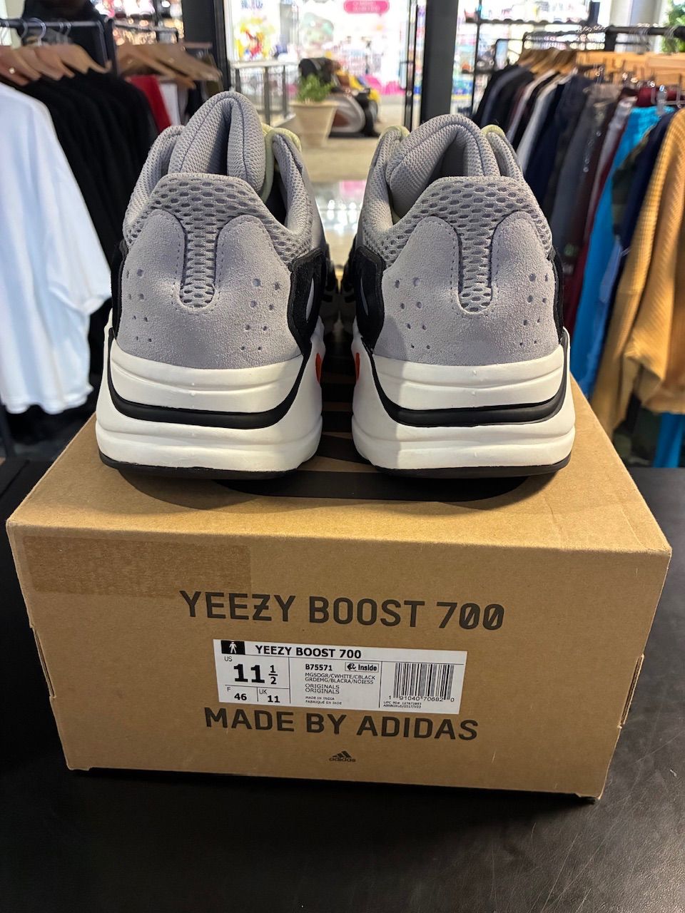 adidas Yeezy Boost 700 Wave Runner - Used/Worn