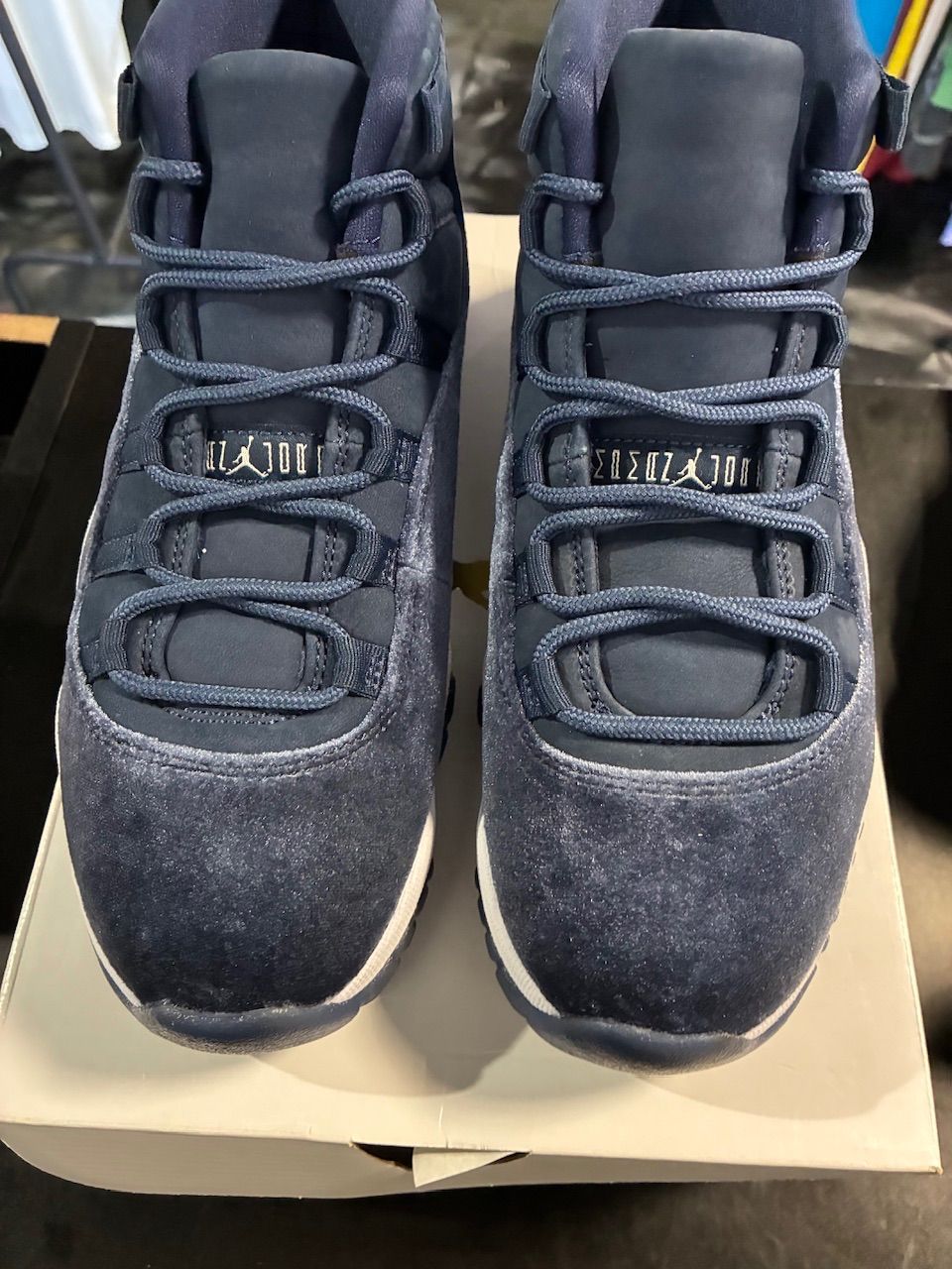 Jordan 11 Retro Midnight Navy (Women's) - Used/Worn