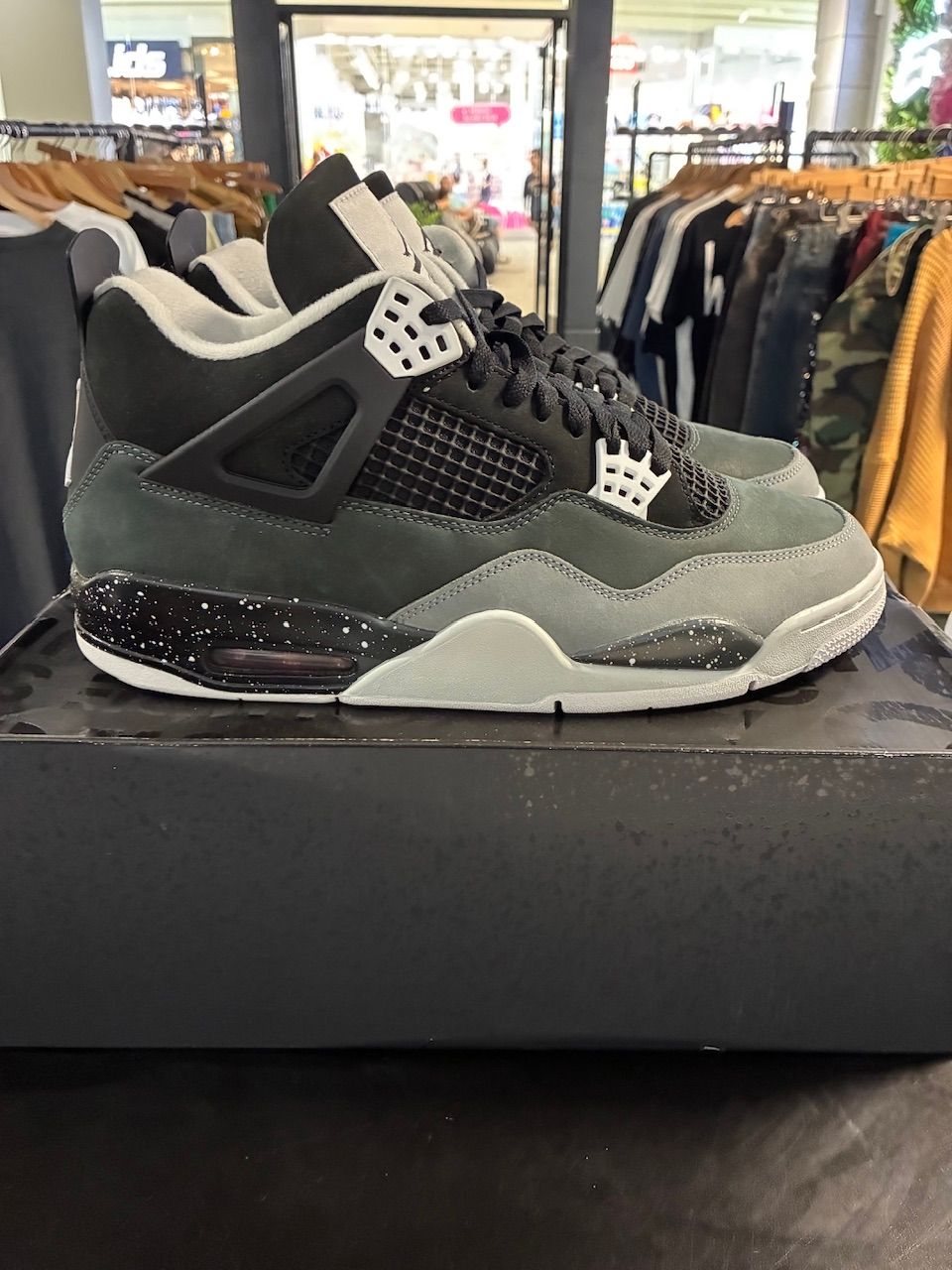 Jordan 4 Retro Fear (2024) - Used/Worn