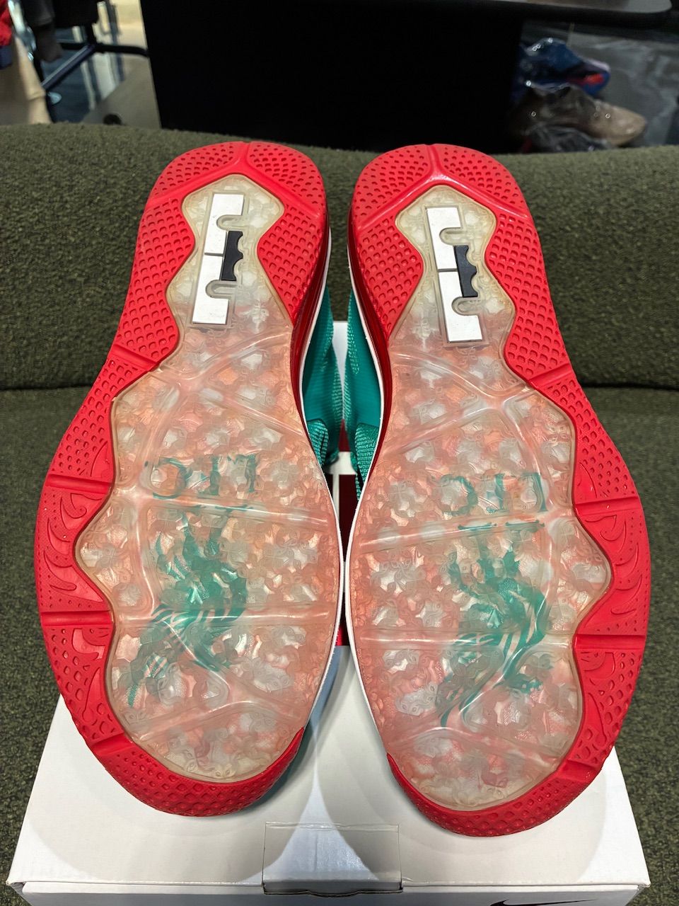 Nike LeBron 9 Low Reverse Liverpool - Used/Worn