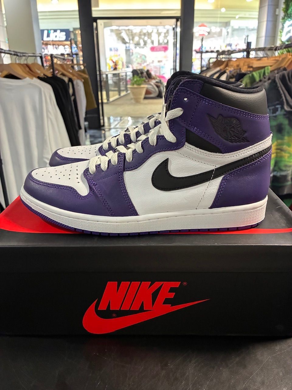 Jordan 1 Retro High Court Purple White - Used/Worn