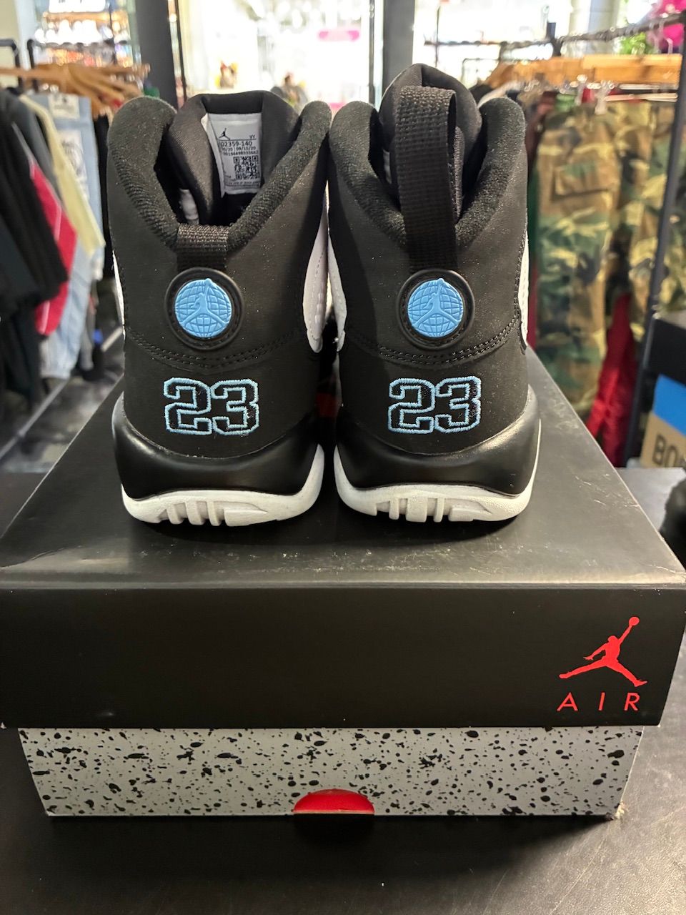 Jordan 9 Retro University Blue (GS) - Used/Rep Box