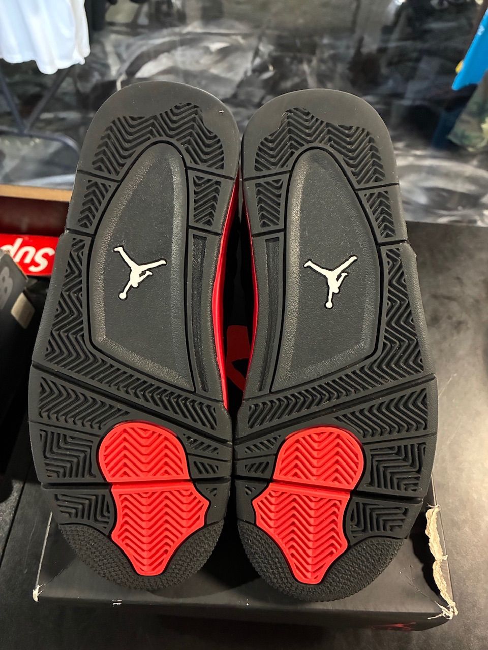 Jordan 4 Retro Red Thunder (GS) - Used/Worn