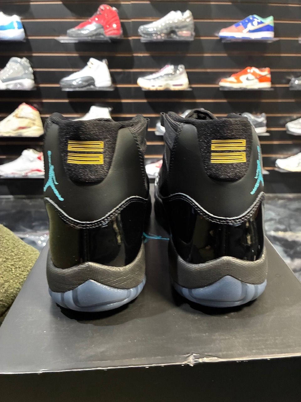 Jordan 11 Retro Gamma Blue (2025) - Used/Worn