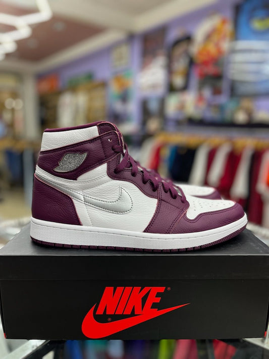 Jordan 1 Retro High OG Bordeaux - Used/Worn