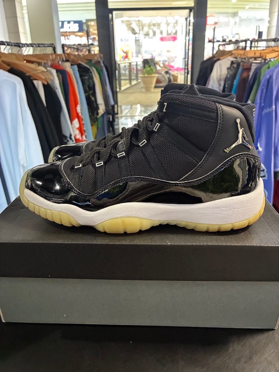 Jordan 11 Retro Jubilee (GS) - Used/Worn