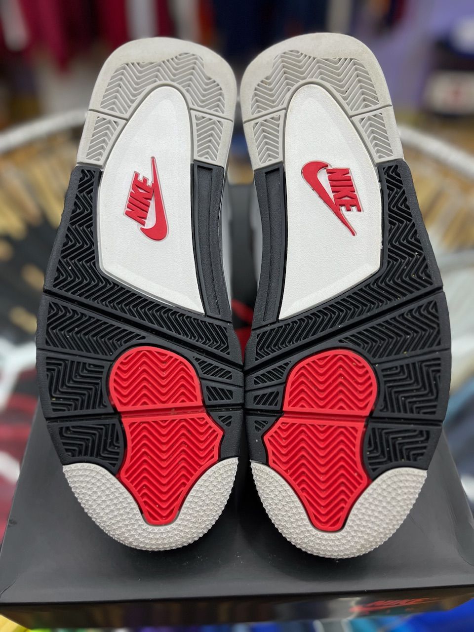 Jordan 4 Retro White Cement (2025) - Like New