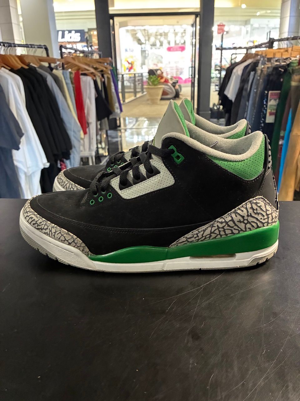 Jordan 3 Retro Pine Green - No Box/Used