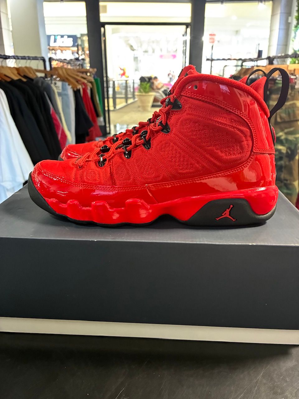Jordan 9 Retro Chile Red (GS) - Used/Rep Box