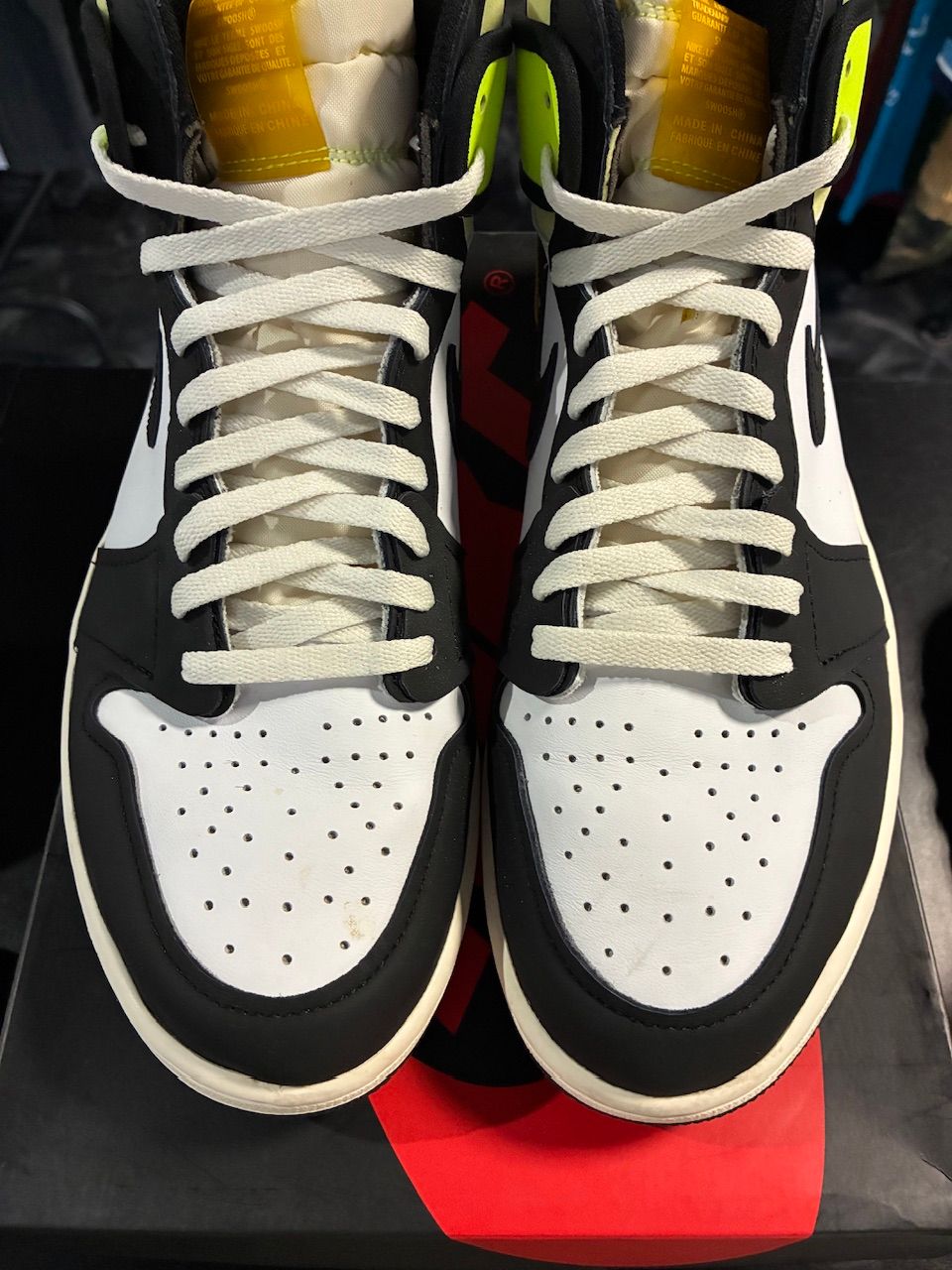 Jordan 1 Retro High White Black Volt University Gold - Used/Worn