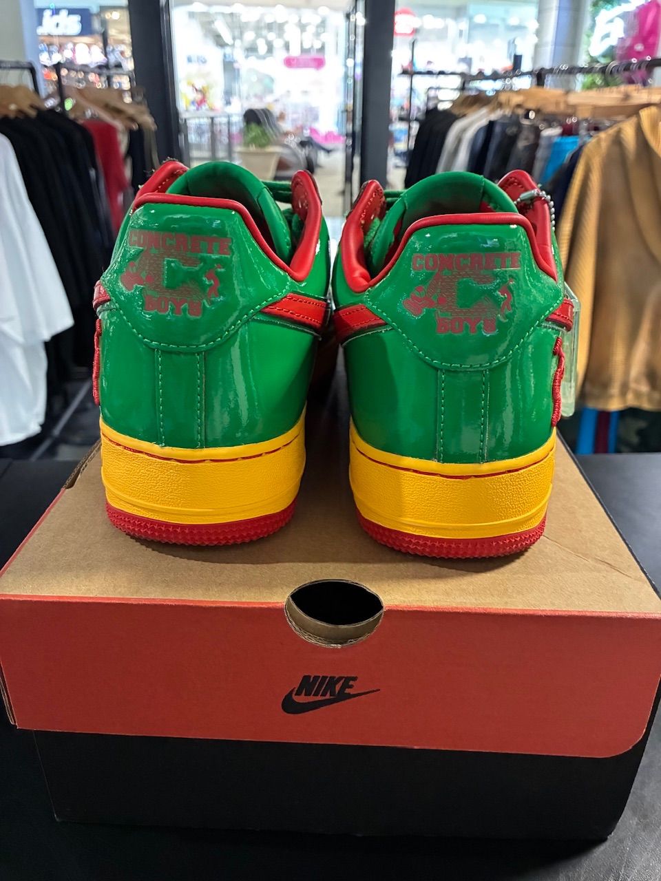 Nike Air Force 1 Low Lil Yachty Concrete Boys Lucky Green - Like New
