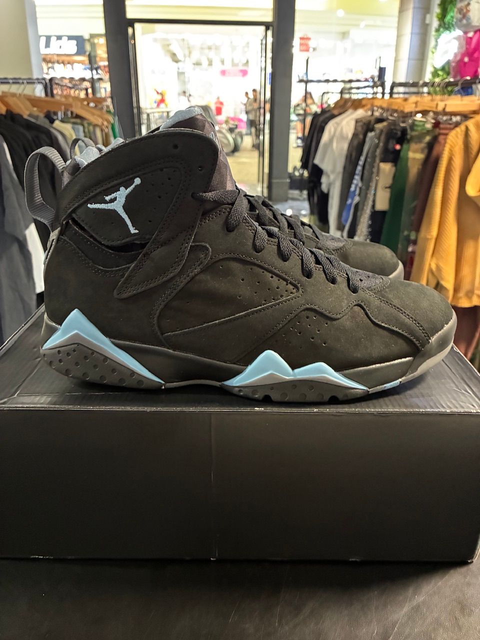 Jordan 7 Retro Chambray (2023) - Used/Worn
