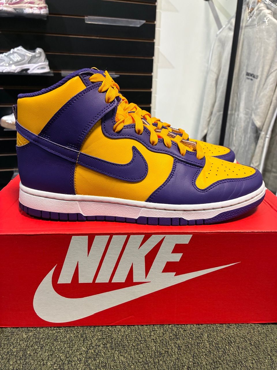Nike Dunk High Lakers - Used/Worn
