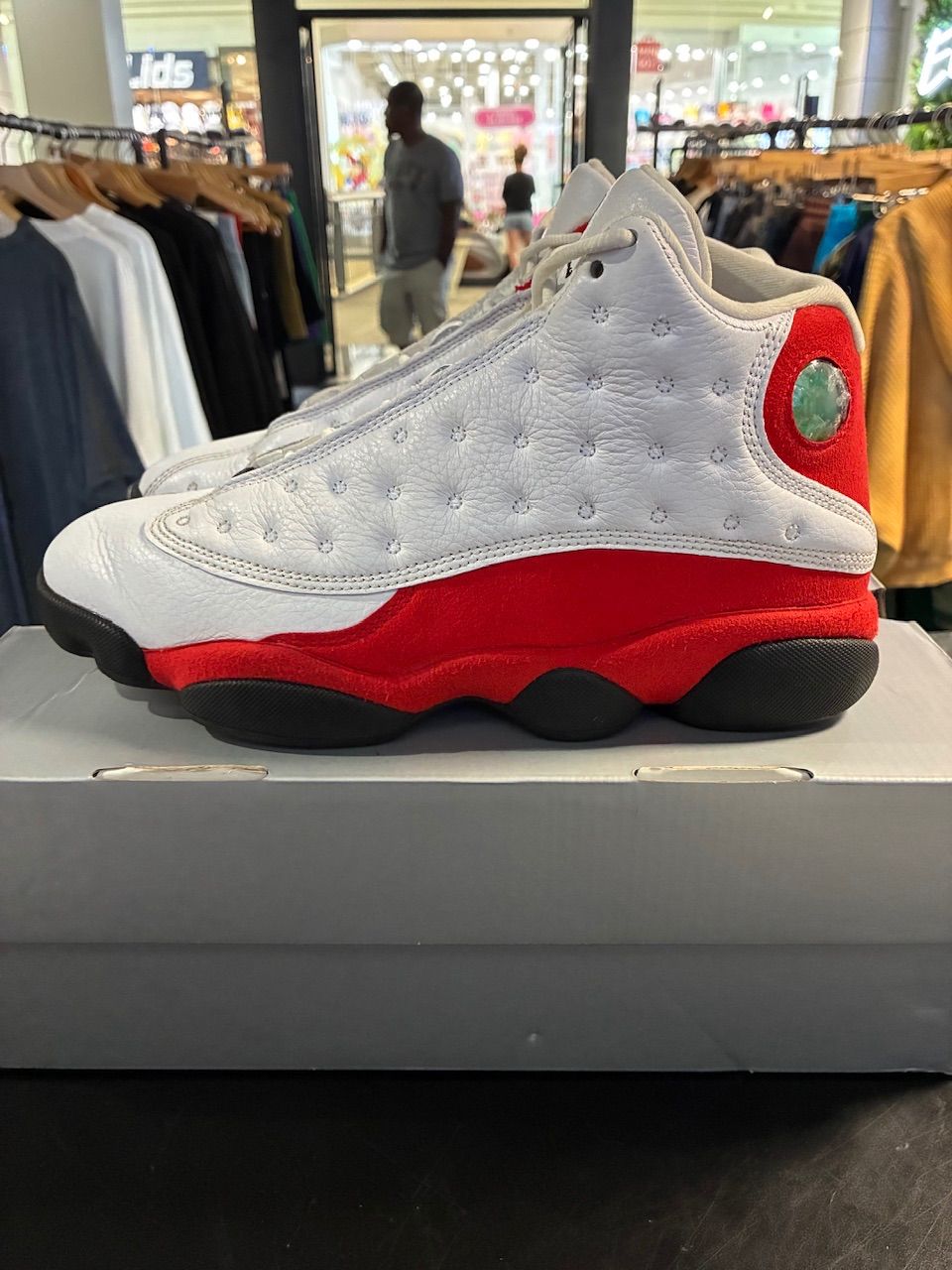 Jordan 13 Retro OG Chicago (2026) - Used/Worn