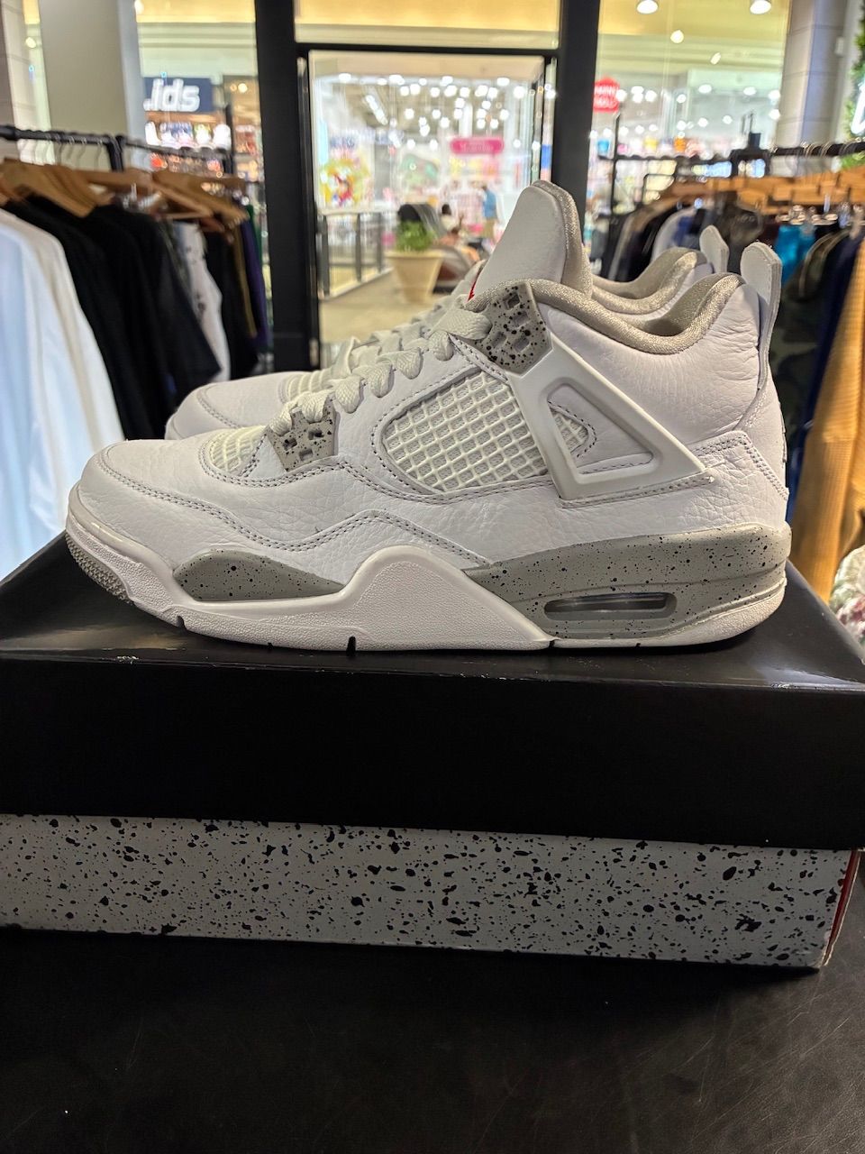 Jordan 4 Retro White Oreo (2021) (GS) - Used/Worn