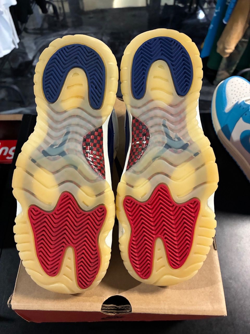 Jordan 11 Retro Rare Air (GS) - Used/Rep Box