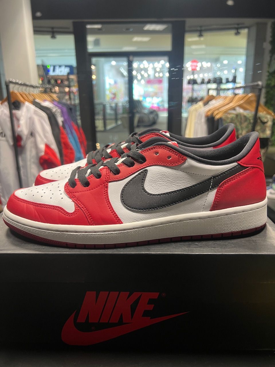 Jordan 1 Retro Low Chicago (2016) - Used/Worn