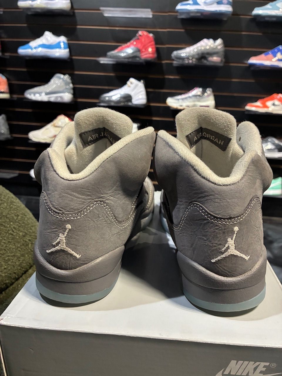 Jordan 5 Retro Wolf Grey (2026) (GS) - Used/Worn