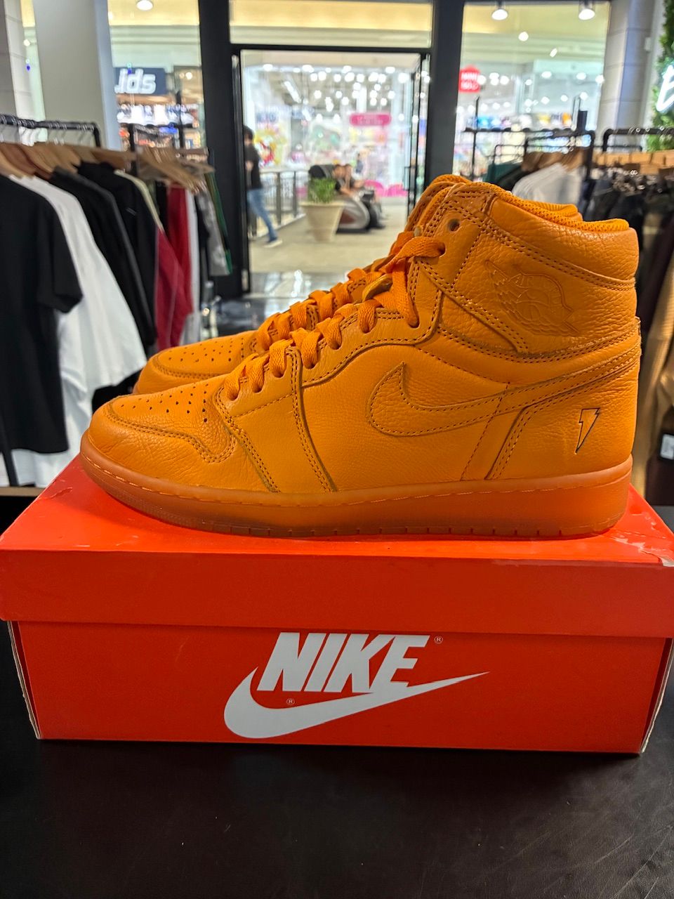 Jordan 1 Retro High Gatorade Orange Peel - Used/Worn
