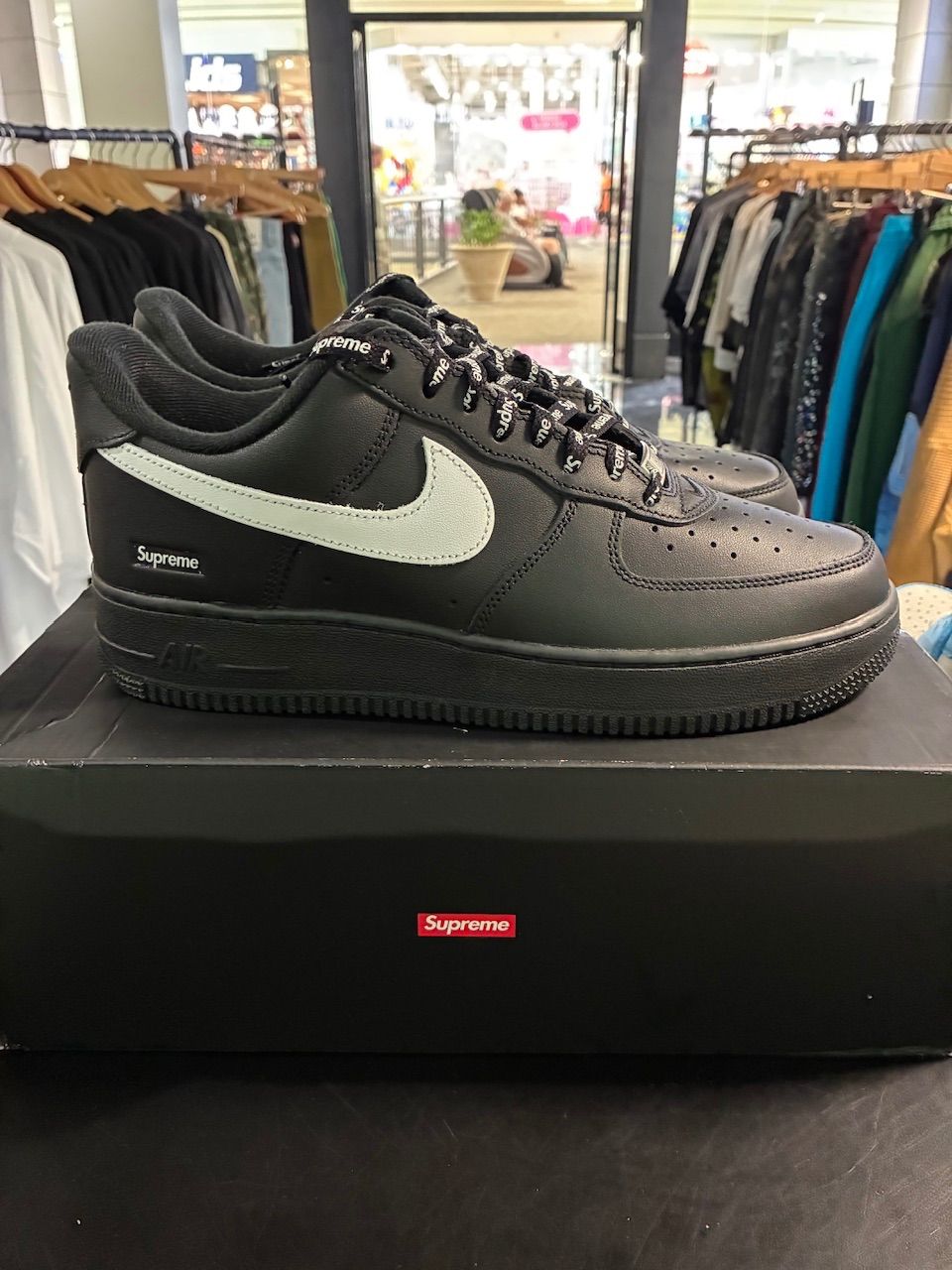 Nike Air Force 1 Low Supreme Black White - Used/Worn
