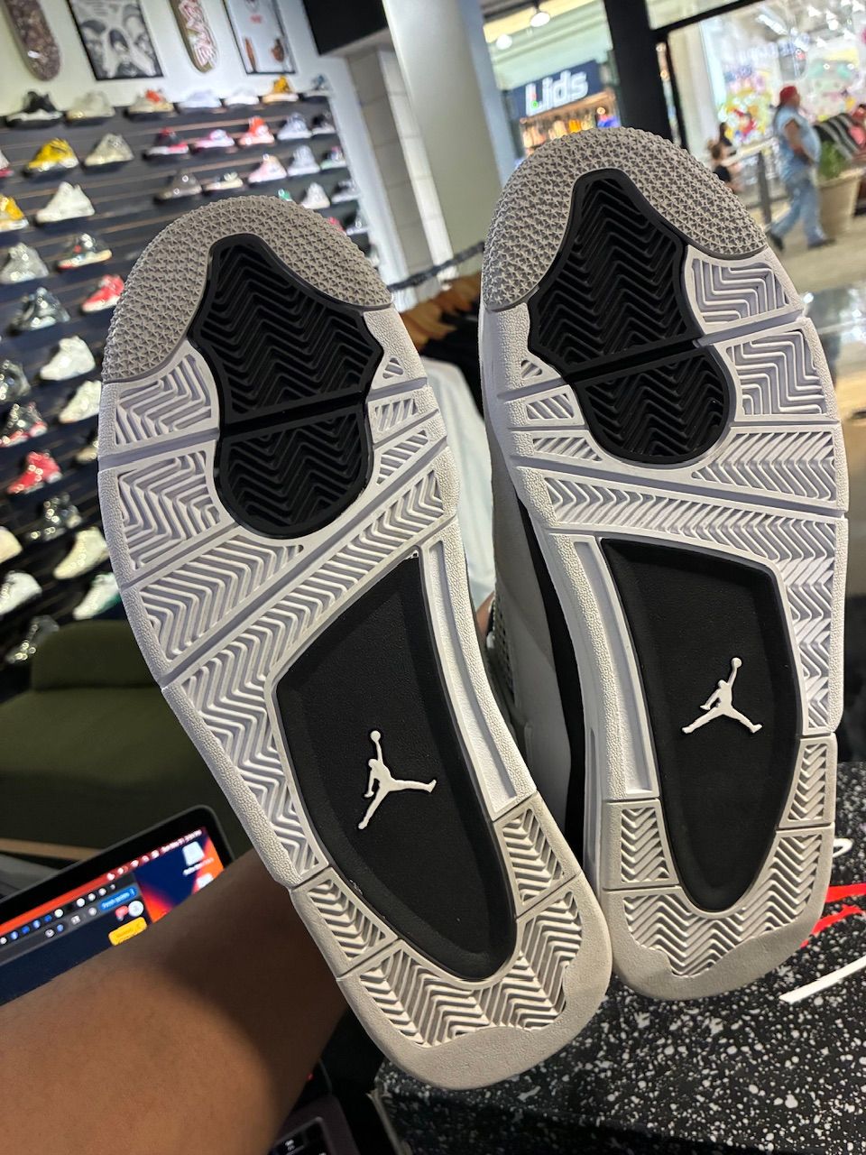 Jordan 4 Retro Military Black - Used/Worn