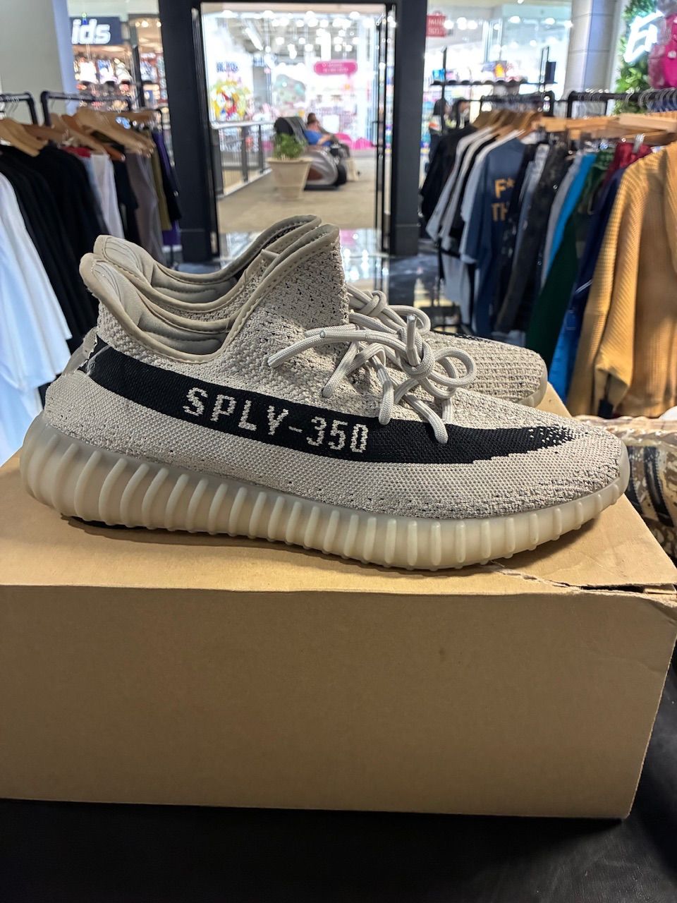 adidas Yeezy Boost 350 V2 Slate - Used/Worn