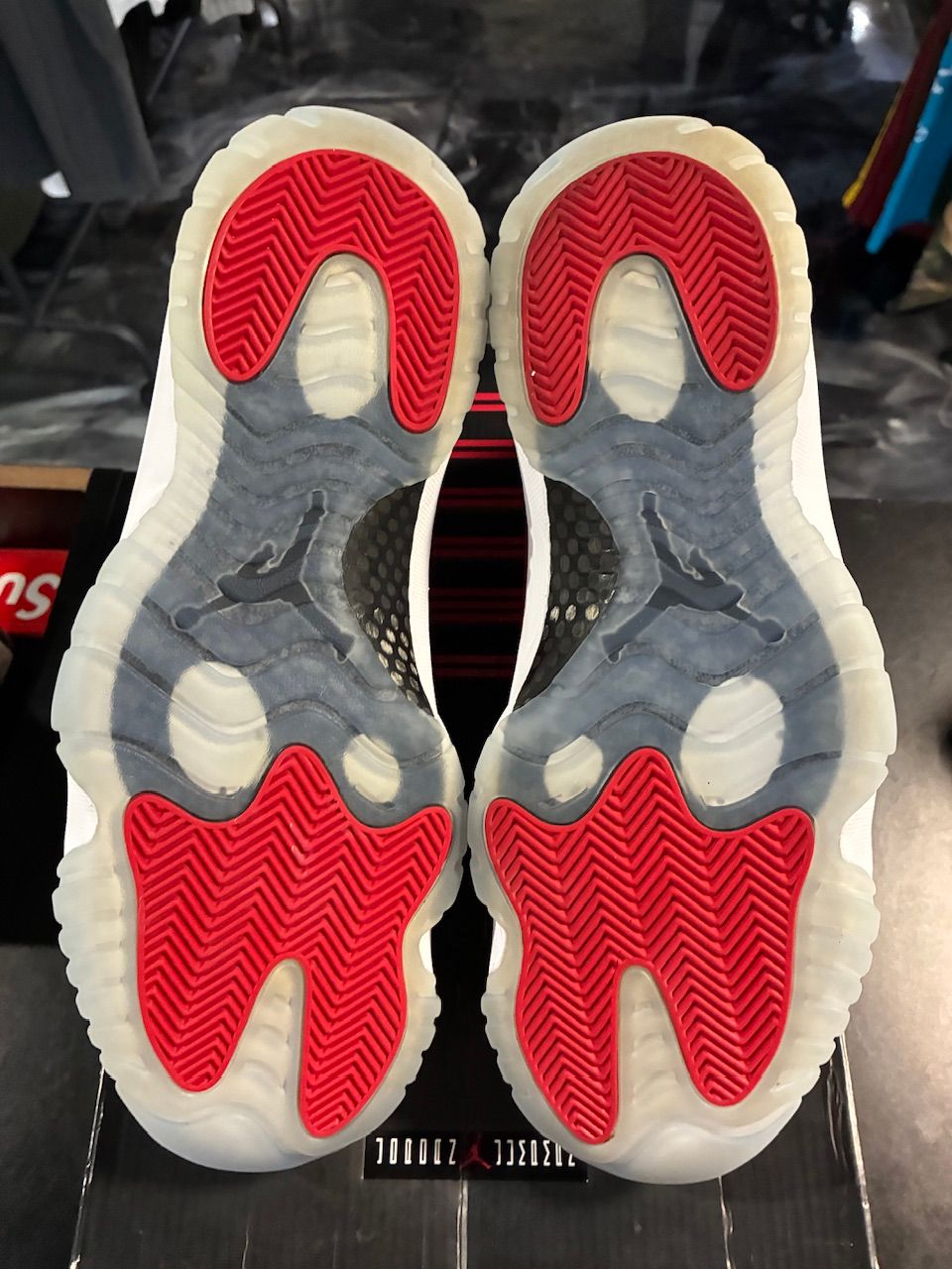 Jordan 11 Retro Win Like 96 - Used/Worn